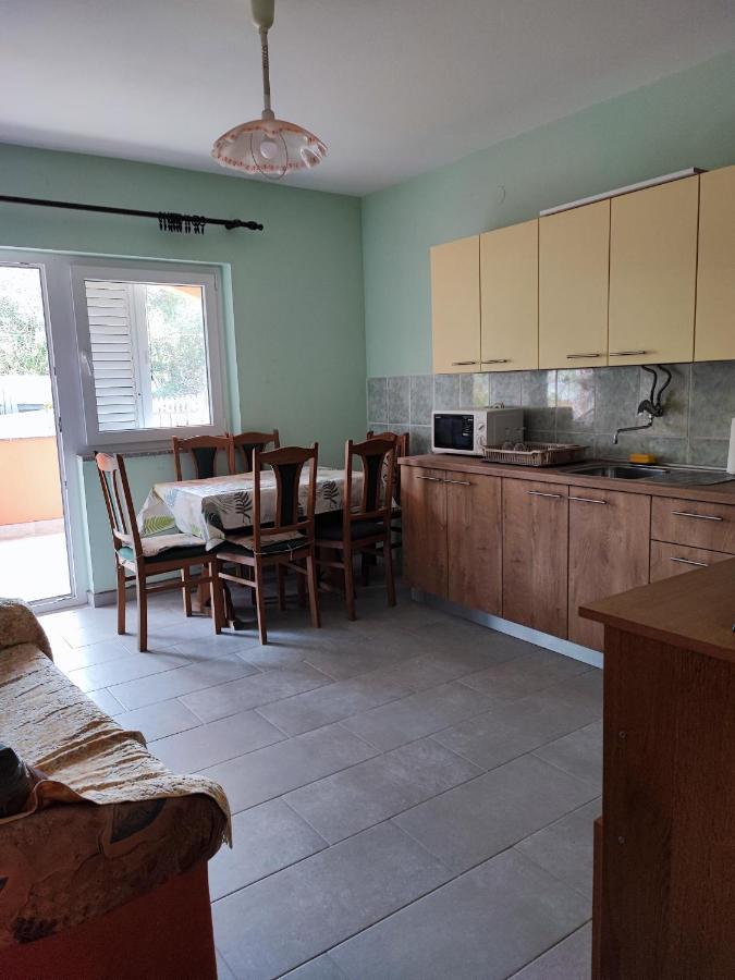 Apartmani Zdenka Vir Exterior foto